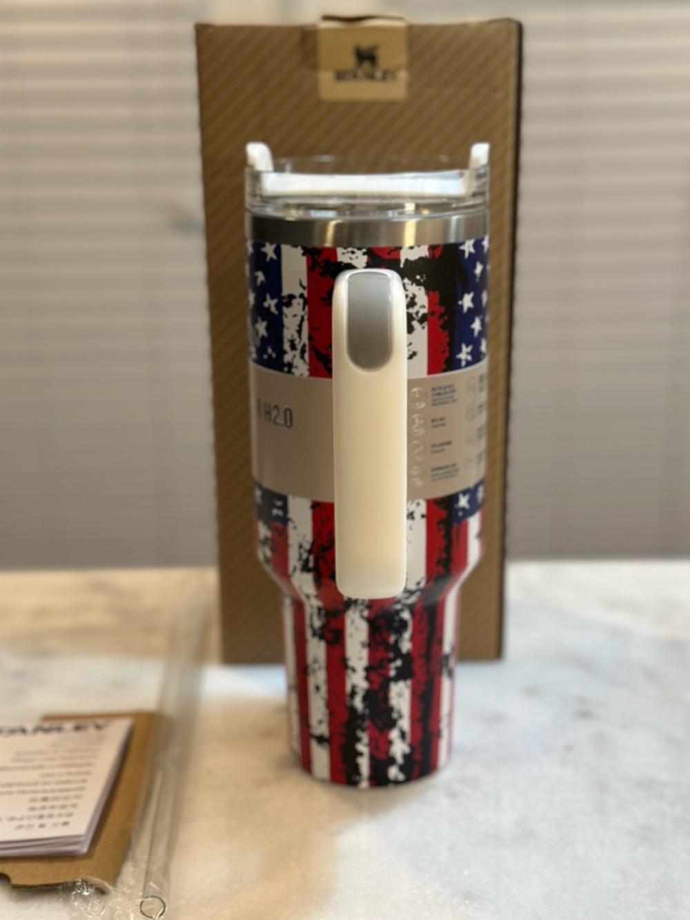 Stanley Stars & Stripes American Flag 40oz Limited Edition Quencher 2.0 Tumbler - Picture 2 of 10